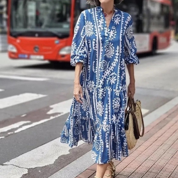 Zara Dresses & Skirts - ZARA Printed Midi Dress